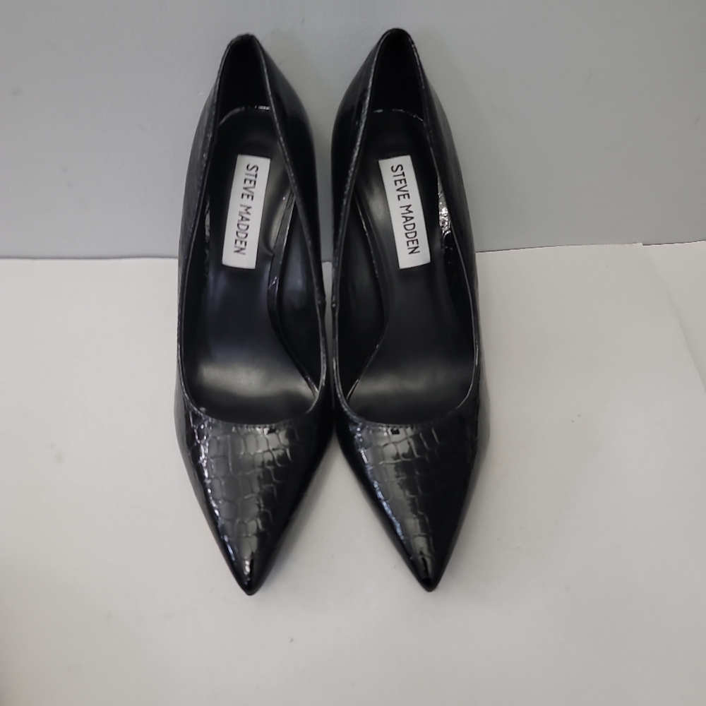 Steve Madden Rival Crocodile Embossed Wedge Pumps - Picture 5 of 9